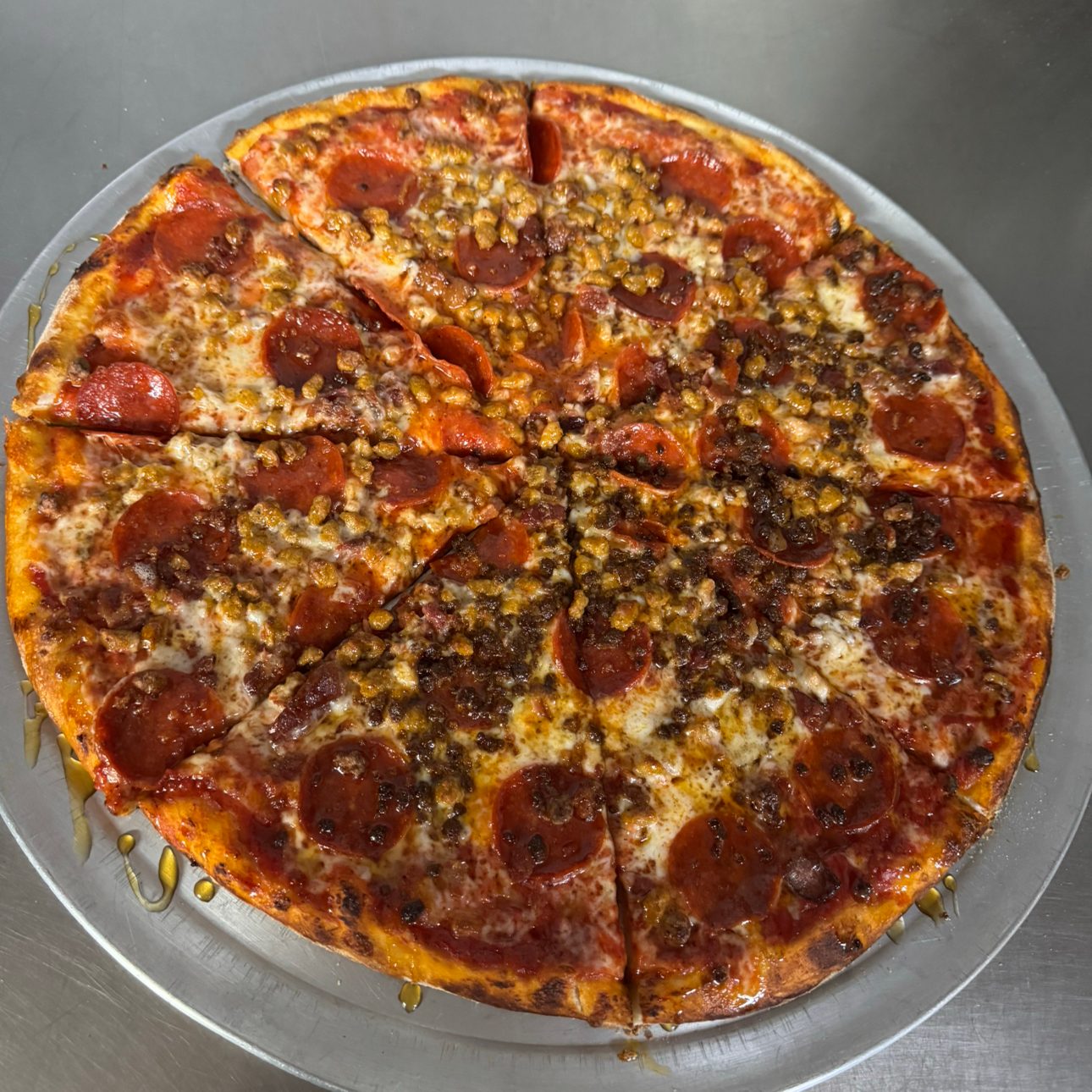 18' XL Sweet Piggy Pizza.