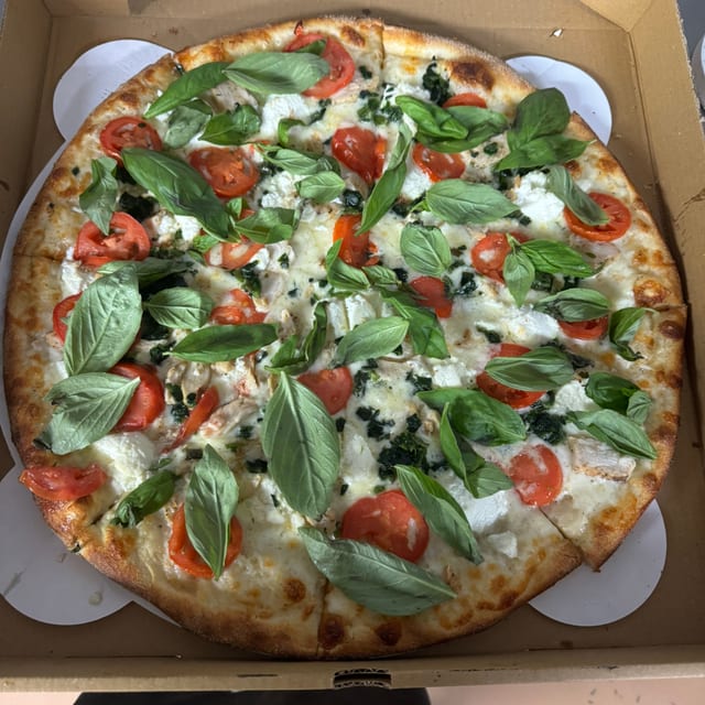 18' XL White Delight.