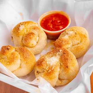 Garlic Knots (4 Pieces per order)
